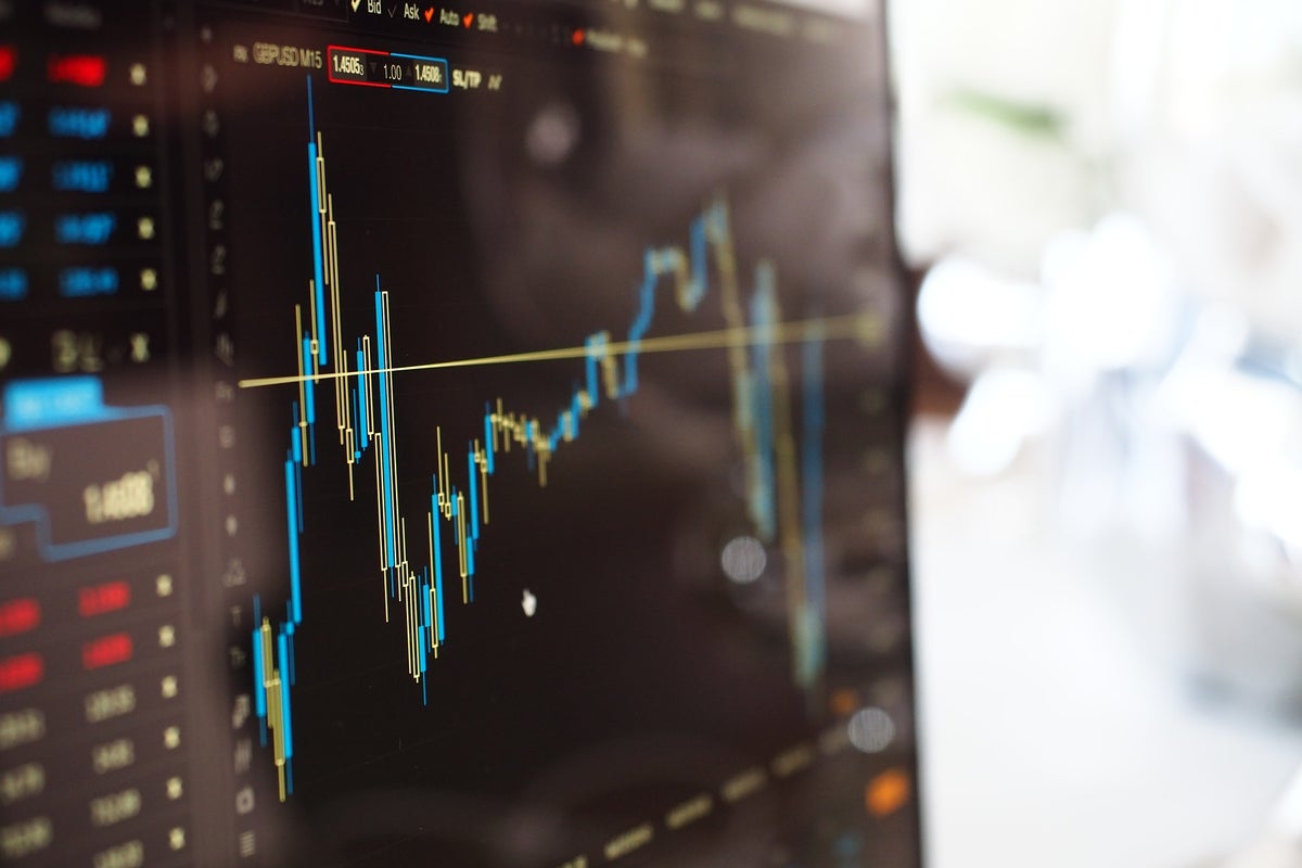 Leading And Lagging Sectors For November 28, 2024 - SPDR Select Sector Fund - Energy Select Sector (ARCA:XLE), SPDR Select Sector Fund - Financial (ARCA:XLF)