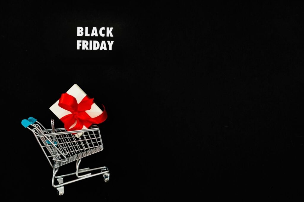 AI Revolutionizes Black Friday Shopping As Online Sales Reach New Heights