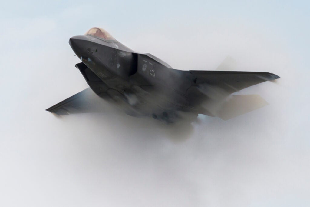 Lockheed Martin Secures $3.37 Billion F-35 Contract And More - Lockheed Martin (NYSE:LMT)