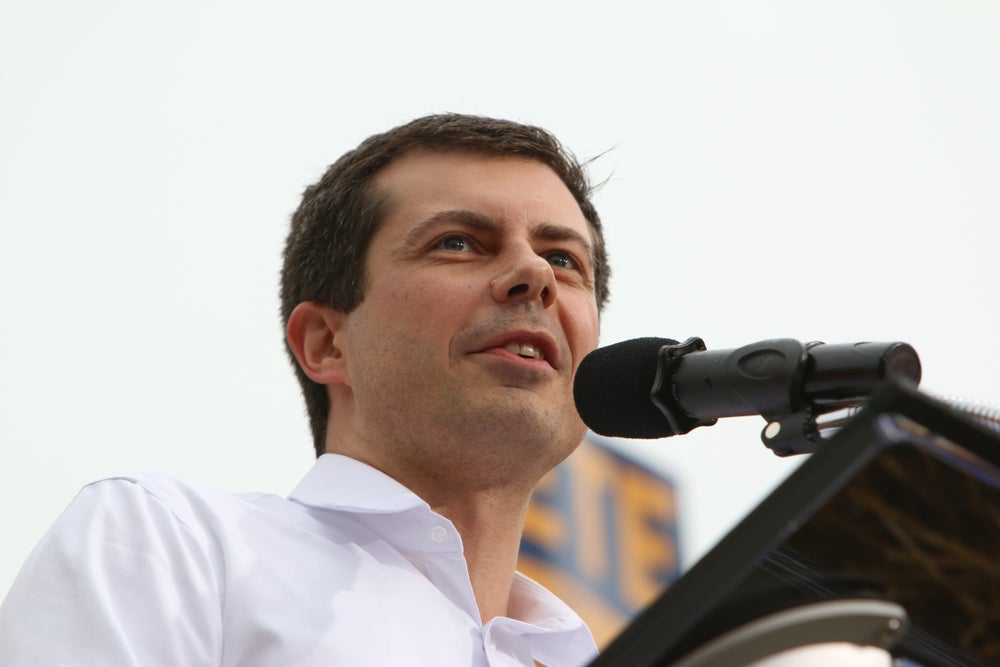 Trump's Comments On American Airlines Crash 'Despicable,' Says Pete Buttigieg: President Should Be 'Leading, Not Lying' - Alcoa (NYSE:AA)