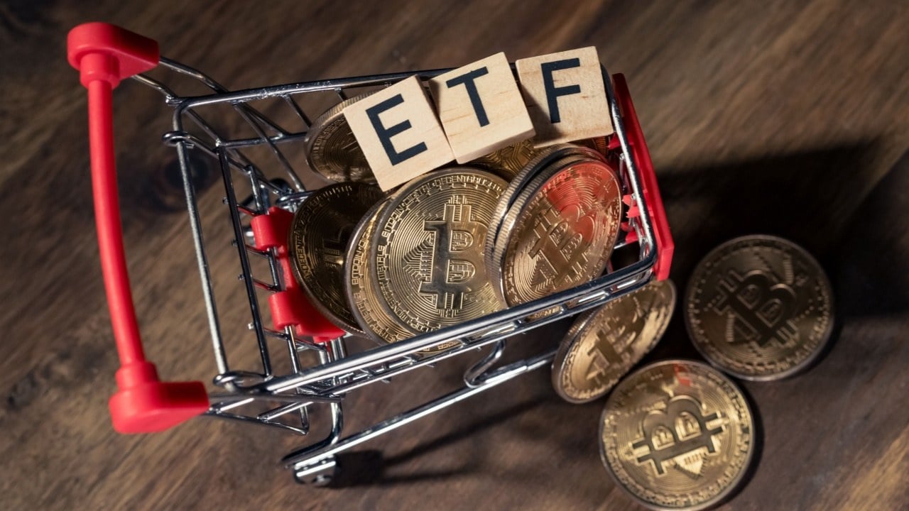 ETF Weekly Recap: Four Consecutive Weeks of Outflows for Bitcoin ETFs With Another $799M Exit