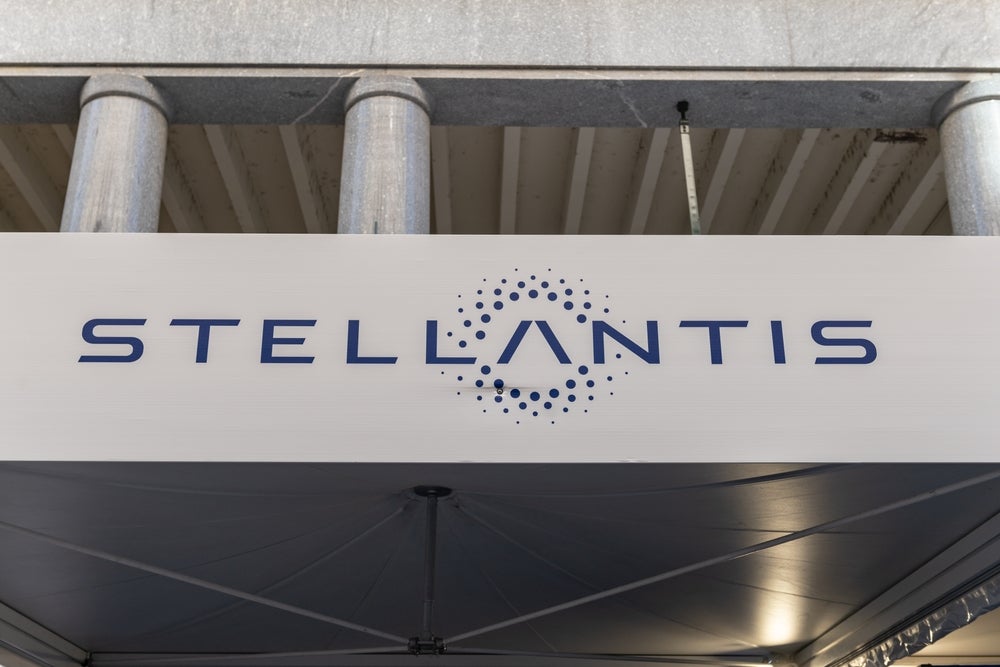 Chrysler, Jeep Owner Stellantis To Move Some Auto Production Into US Amid Trump Tariff Uncertainty - Stellantis (NYSE:STLA), General Motors (NYSE:GM)
