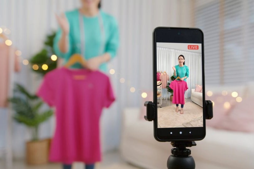 Meta, Google, Snap Set To Lose Billions In Ad Revenue From Chinese Sellers As Trump Closes De Minimis Exemptions: Report - Alphabet (NASDAQ:GOOG), BigCommerce Holdings (NASDAQ:BIGC)