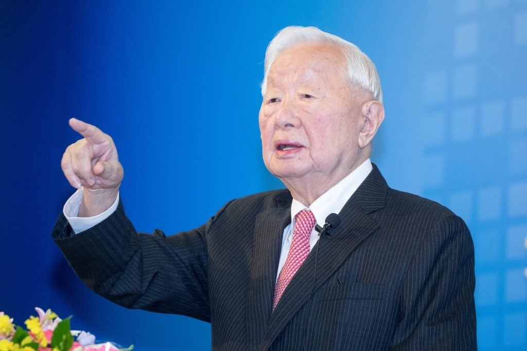 Morris Chang Once Talked About How Intel Turned Down His Vision For TSMC — Fast Forward To Today And The Taiwanese Chipmaker Has Outgrown Intel In Market Value By Hundreds Of Billions - Intel (NASDAQ:INTC), Taiwan Semiconductor (NYSE:TSM)