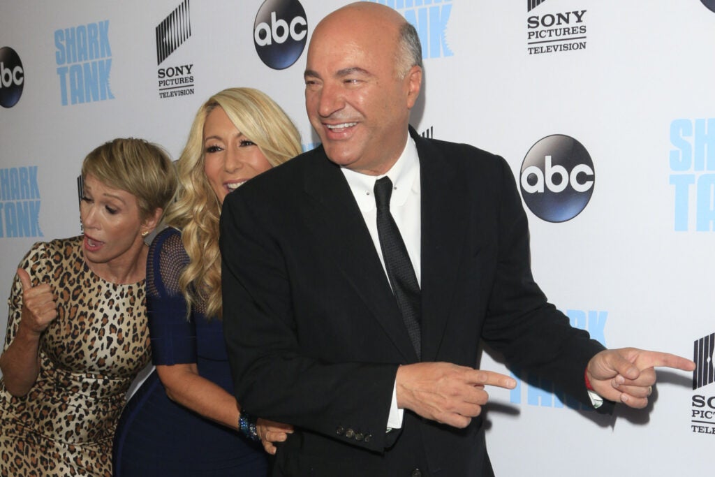 Mr Wonderful Kevin O'Leary Says You're Literally Giving Away Money To Billers By Not Doing This One Simple Thing — And He's Been Doing It For Decades - Alphabet (NASDAQ:GOOG), Amazon.com (NASDAQ:AMZN)