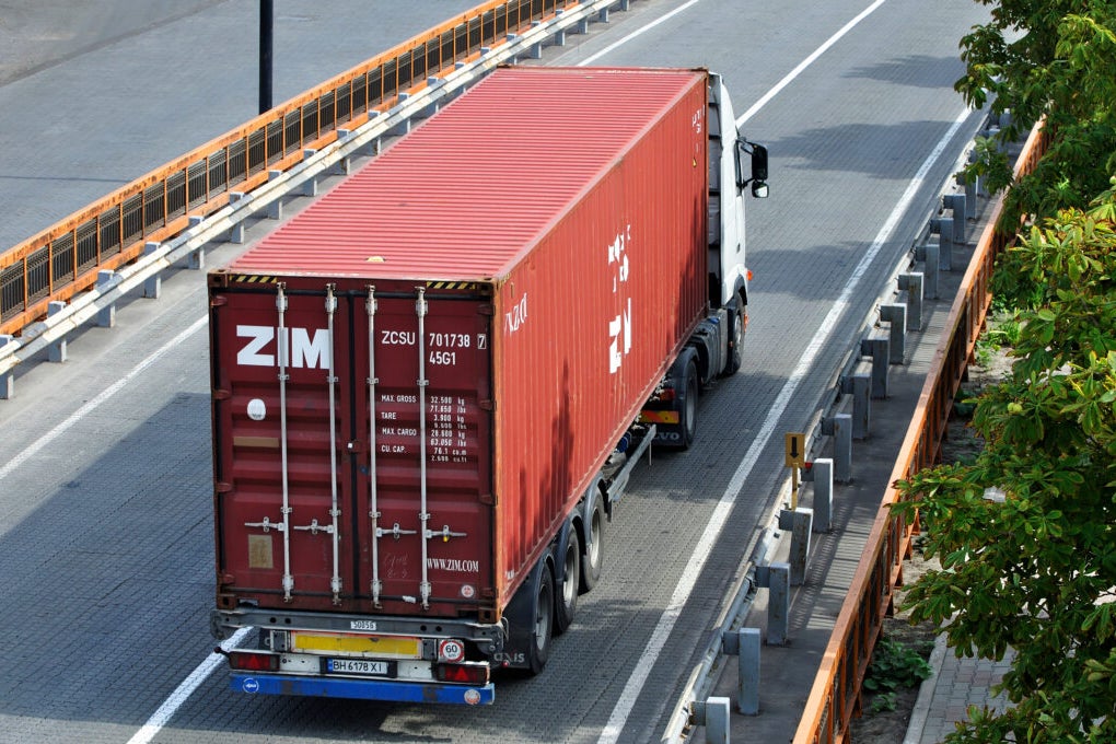 Top Wall Street Forecasters Revamp ZIM Integrated Shipping Services Expectations Ahead Of Q1 Earnings - ZIM Integrated Shipping (NYSE:ZIM)