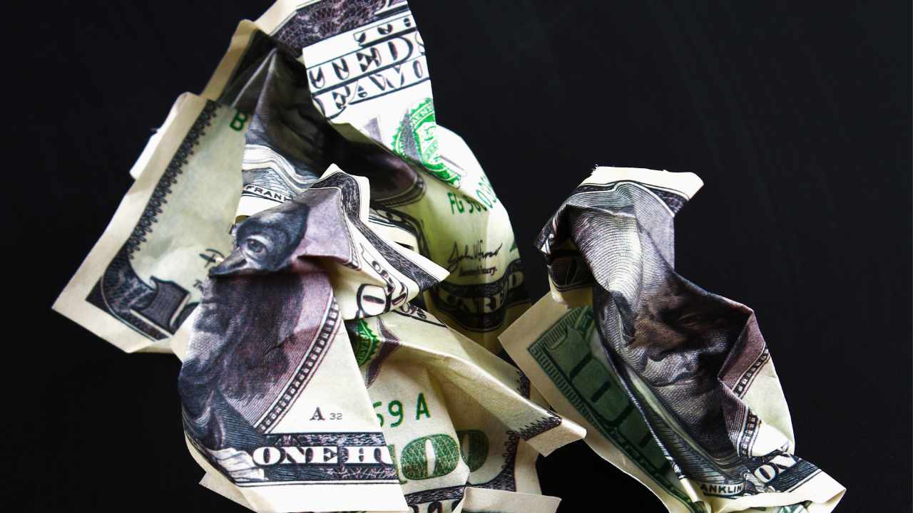 US Dollar Faces Test as Economist Sees Yuan, Rupee, Ruble Rising
